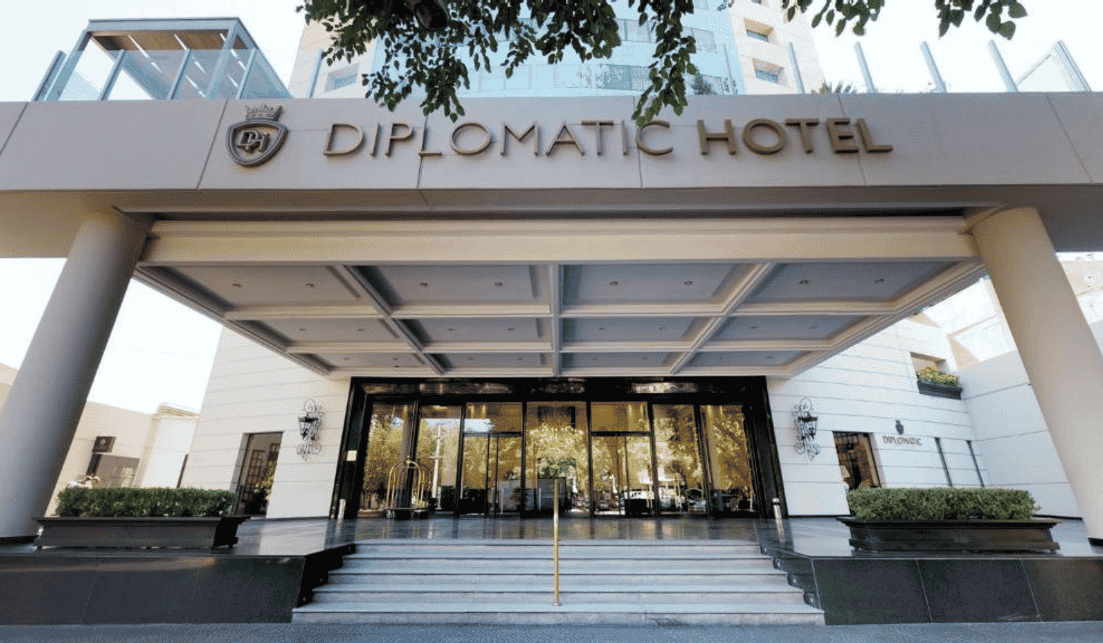 Home diplomatic hotel